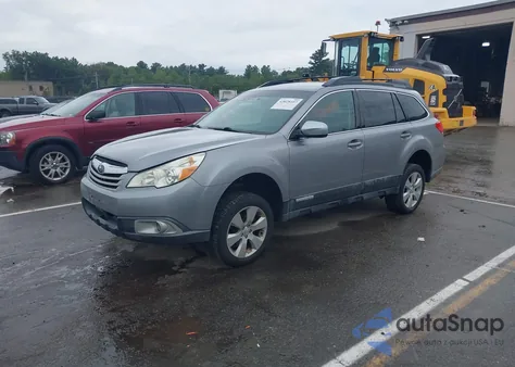 2010 Subaru Outback 2.5I Premium z USA, uszkodzony, nr VIN 4S4BRBCC7A3317298
